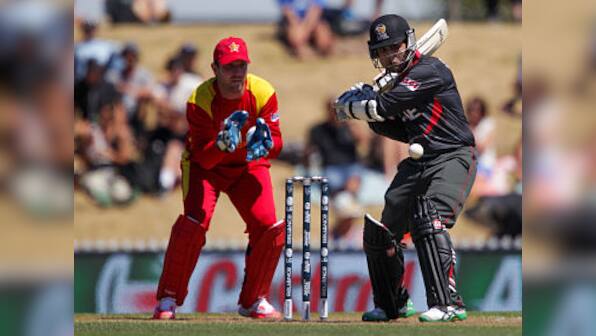 World Cup 2015: Zimbabwe hang tough to beat UAE by four wickets 