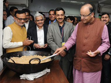 Union Budget 2015: Did you know it all begins with halwa? Union Budget 2015: Did you know it all begins with halwa?