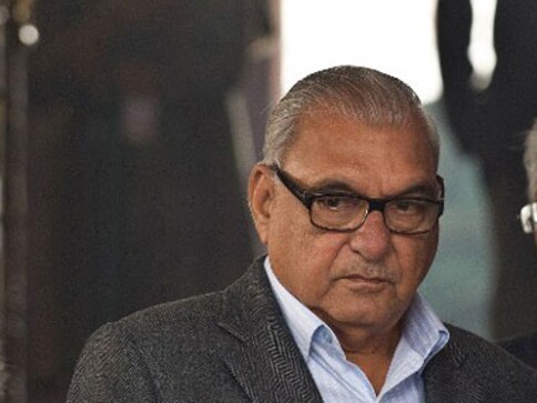 How Hooda took a page from Raja’s book to benefit his chosen builders How Hooda took a page from Raja’s book to benefit his chosen builders