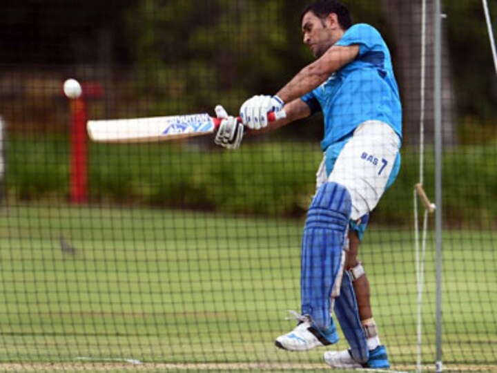 World Cup: Why MS Dhoni doesn't need to play Australia's game