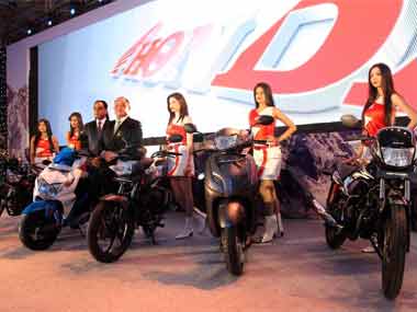 Honda to launch 15 products in FY16, eyes annual sales of 50 lk units Honda to launch 15 products in FY16, eyes annual sales of 50 lk units