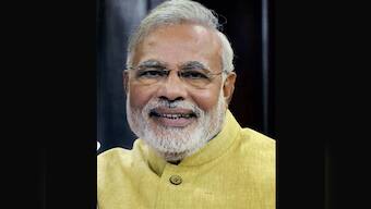 From Shobha De to Chetan Bhagat: Twitter reacts to Modi's 'bazaaru log' comments