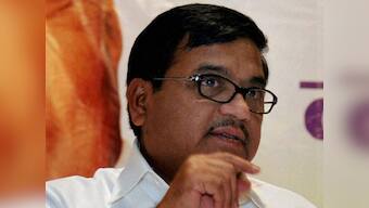 RR Patil cremated in Anjani with state honours, thousands pay respect