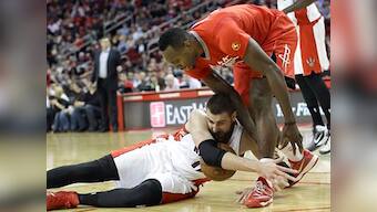 NBA roundup: Harden cameo leads Rockets to win over Raptors 