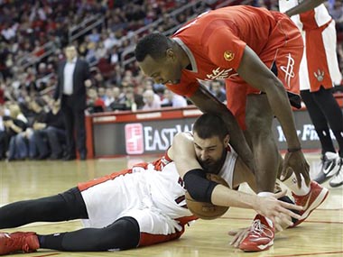 NBA roundup: Harden cameo leads Rockets to win over Raptors NBA roundup: Harden cameo leads Rockets to win over Raptors