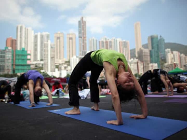 Indian yoga teacher sets Guinness record in Hong Kong