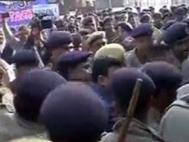 Delhi police crack down on protest against church attacks, detain dozens Delhi police crack down on protest against church attacks, detain dozens