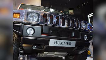 Security guard rammed by Hummer, beaten by Kerala bidi baron dies