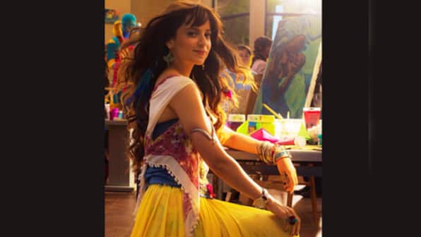 First look: Kangana fakes being an art student with her bohemian look in Katti Batti