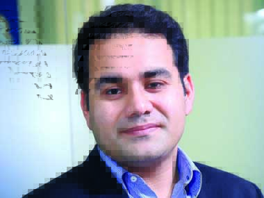 Other inventory-led etailers are burning billions; we have no such issue: Snapdeal's Bahl Other inventory-led etailers are burning billions; we have no such issue: Snapdeal's Bahl