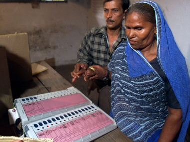 Delhi polls: Bookies predict a fractured mandate, Congress might be the king maker Delhi polls: Bookies predict a fractured mandate, Congress might be the king maker