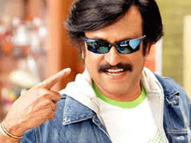 Rajinikanth celebrates his 34th wedding anniversary with fans Rajinikanth celebrates his 34th wedding anniversary with fans