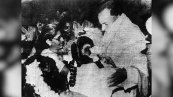 LTTE leader wanted in Rajiv Gandhi's assasination case barred from going abroad