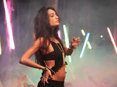 I've been told it doesn't get much lower than you: Lisa Haydon slams KRK I've been told it doesn't get much lower than you: Lisa Haydon slams KRK