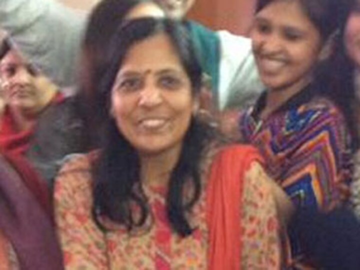 Cooler than Michelle Obama, meet Delhi's truly modern, aam aurat 'first lady' Sunita Kejriwal