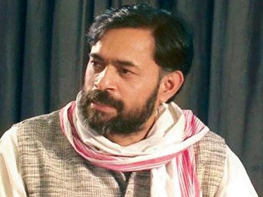 Yogendra Yadav on his way out of AAP? Rumoured rift with Kejriwal may be to blame Yogendra Yadav on his way out of AAP? Rumoured rift with Kejriwal may be to blame