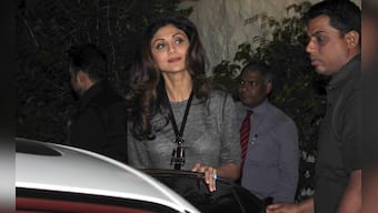 Shilpa Shetty enjoys a romantic dinner with husband Raj Kundra  