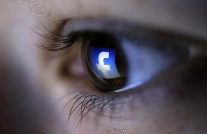 Facebook talks up need for virtual reality, big tech bets