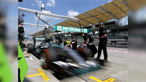 Rosberg leads Hamilton in final Malaysian GP practice before qualifying