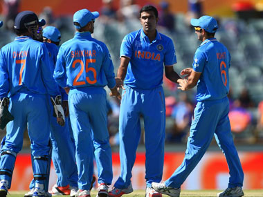 World Cup: India's bowling attack has transformed Dhoni's captaincy too World Cup: India's bowling attack has transformed Dhoni's captaincy too