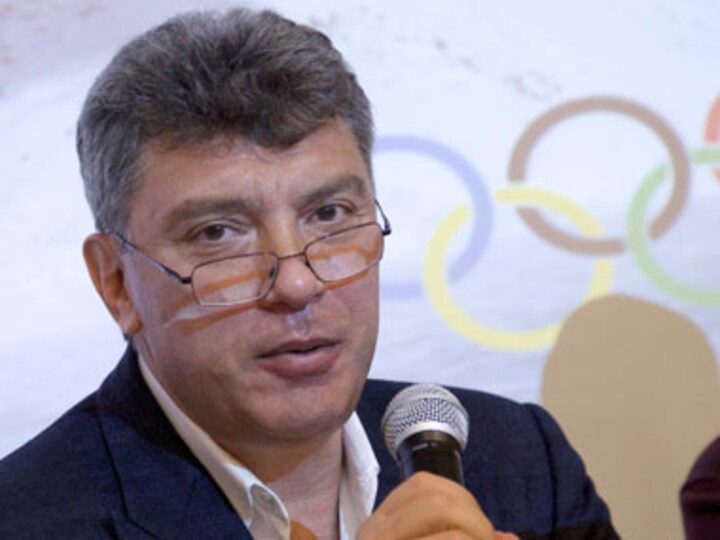 Russia: 5 detained for Nemtsov killing, another suspect blows self up