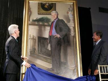 Painter confirms: Bill Clinton's portrait has a reference to Lewinsky's infamous blue dress