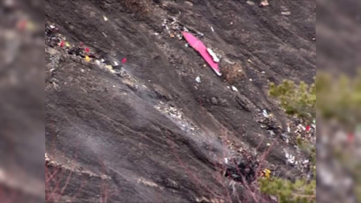 PLANE CRASH IN ALPS: Germanwings co-pilot rehearsed how to crash plane on  previous flight | Spain | EL PAÍS English, image size:1200x675