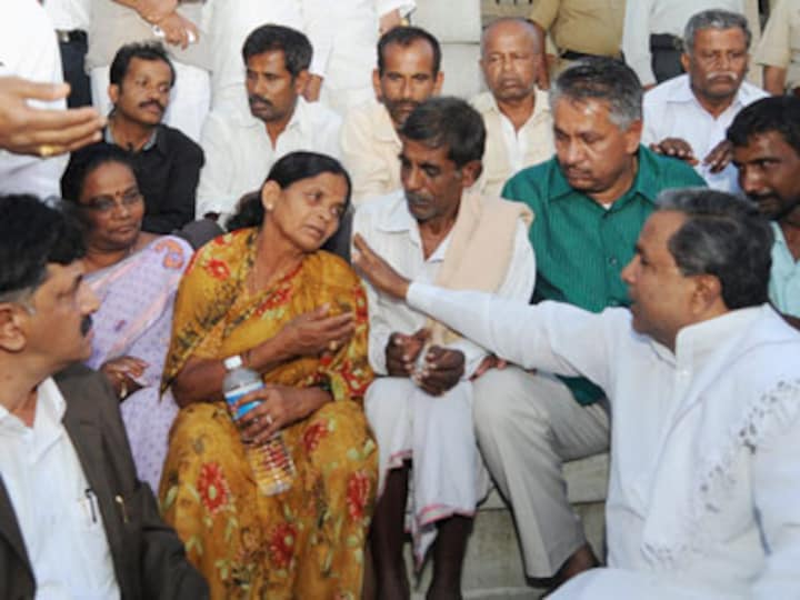 Karnataka IAS officer DK Ravi's death: Family demands CBI probe, threatens to commit suicide