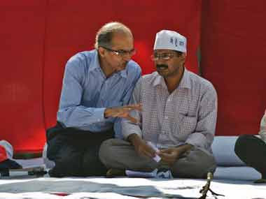Ashutosh confirms 'clash' as Kejriwal, Yadav, Bhushan fight it out: Is AAP imploding again? Ashutosh confirms 'clash' as Kejriwal, Yadav, Bhushan fight it out: Is AAP imploding again?