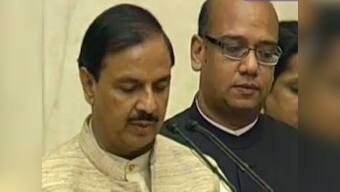 Government has no plans to privatise airports, says civil aviation minister