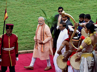 28 years after Rajiv Gandhi's near disastrous visit, confident PM Modi strides into Sri Lanka 28 years after Rajiv Gandhi's near disastrous visit, confident PM Modi strides into Sri Lanka