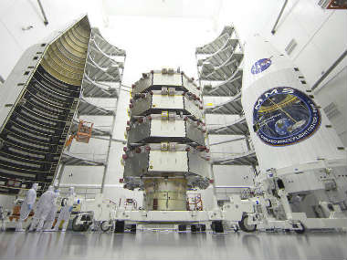 NASA set to launch 4 identical spacecrafts to solve Earth and Sun's magnetic mystery NASA set to launch 4 identical spacecrafts to solve Earth and Sun's magnetic mystery