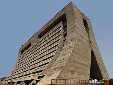 NIA files charge sheet against 12 people in Burdwan blast case NIA files charge sheet against 12 people in Burdwan blast case