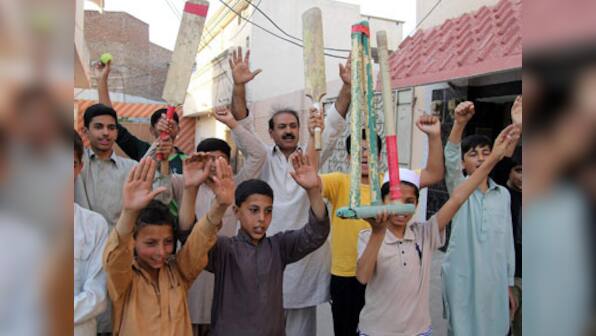 Fans take out mock funeral after Pakistan's World Cup exit