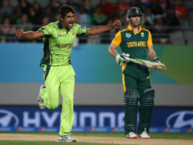 Pakistan's trademark aggression key to beating South Africa, says Waqar Younis Pakistan's trademark aggression key to beating South Africa, says Waqar Younis