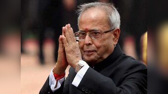 President cuts short Karnataka visit, to fly back to Delhi following Kalam's death