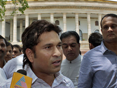 Sachin writes to Devendra Fadnavis about 'physical and mental' pain caused by toll tax Sachin writes to Devendra Fadnavis about 'physical and mental' pain caused by toll tax