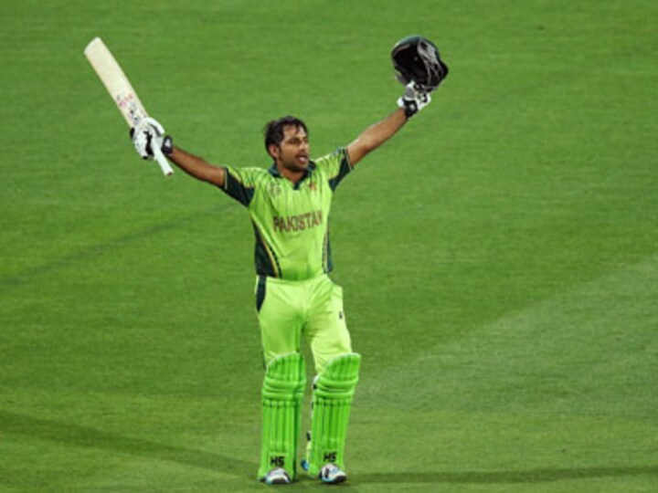 World Cup: Sarfraz scores ton as Pakistan beat Ireland to qualify for quarters
