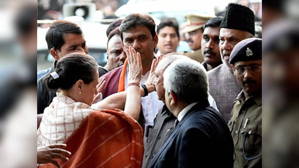 Rae Bareli train mishap: Sonia Gandhi meets injured, asks Railways to provide immediate relief