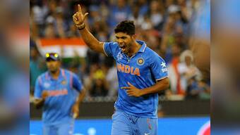 Gavaskar all praise for Dhoni's tactics as Indian bowling unit continues fine performance