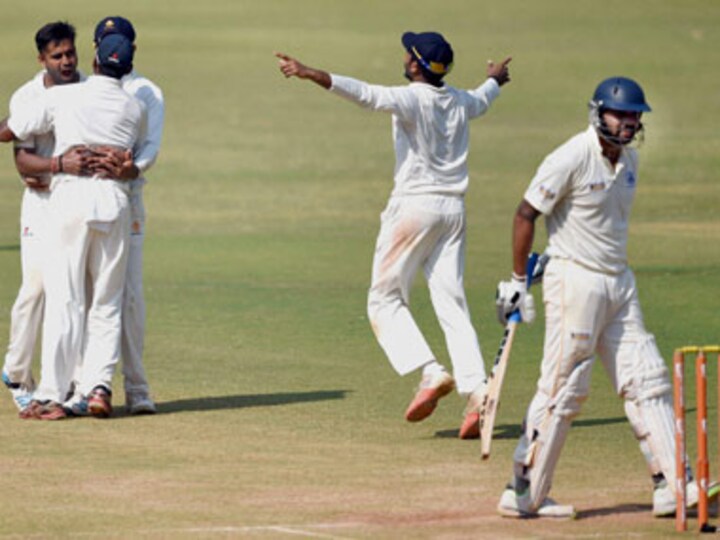 Ranji Final: After piling up the runs, Karnataka belatedly look for outright win