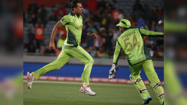 Sarfraz stars as Pakistan storm back into quarterfinal contention with win over SA