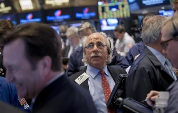 Wall Street lower in wake of air strikes on Yemen