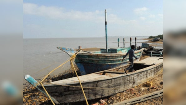 Pakistan captures 48 Indian fishermen, 8 boats off Gujarat coast