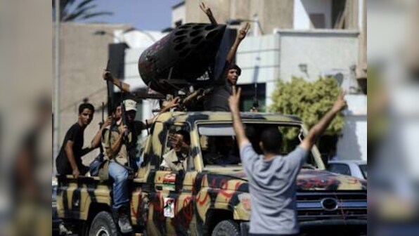 As war in Libya grows, official government in new bid for oil cash
