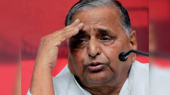 SP chief Mulayam Singh Yadav hospitalised, swine flu suspected