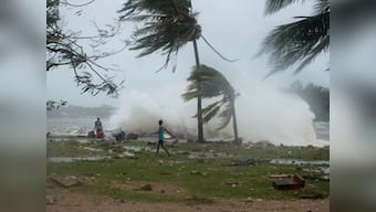 Dozens feared dead as Super Cyclone Pam in Pacific devastates Vanuatu
