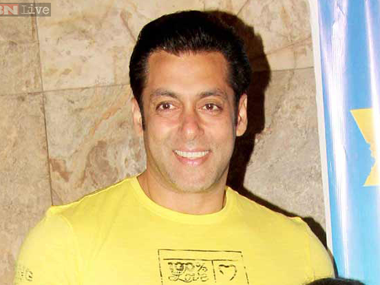 Salman Khan wishes Nawazuddin starrer Manjhi - The Mountain Man becomes a 'big hit' Salman Khan wishes Nawazuddin starrer Manjhi - The Mountain Man becomes a 'big hit'