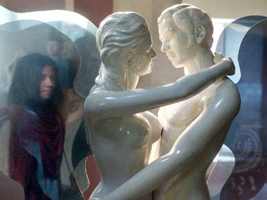 Newly married? Have sex 11 times a month for a happy life