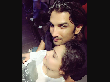 After kissing scene Sushant called up girlfriend Ankita, asked her not to worry After kissing scene Sushant called up girlfriend Ankita, asked her not to worry